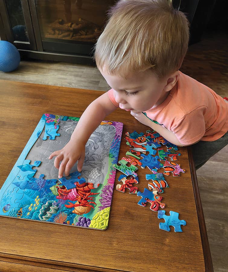 Clownfish Gathering (Tray) 35-Piece Puzzle