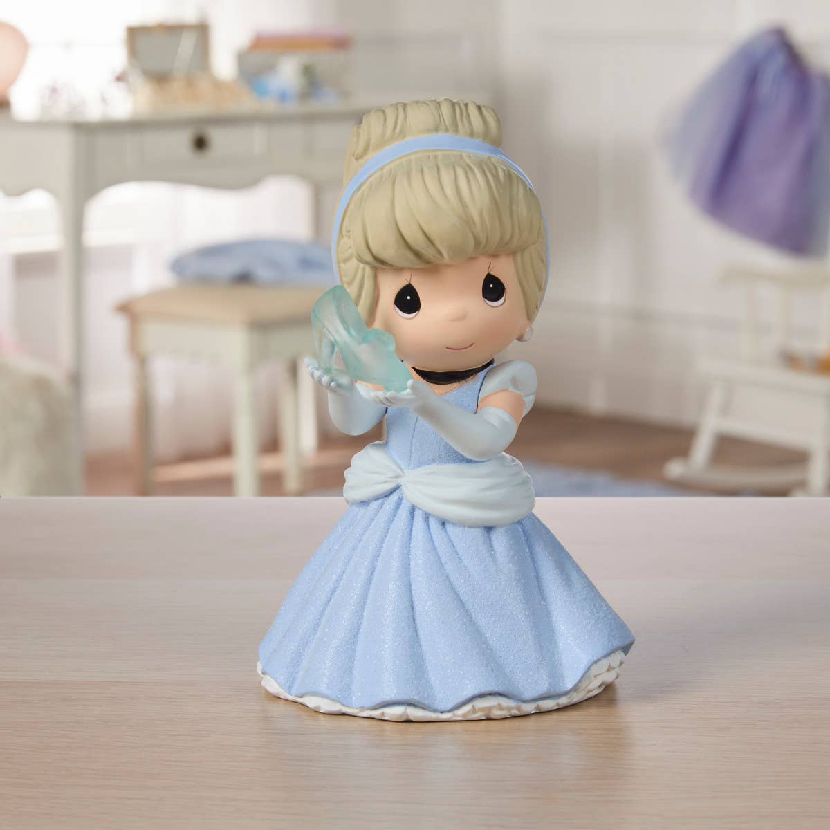 Disney Cinderella With Slipper Figurine